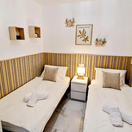 Skyview Apartment