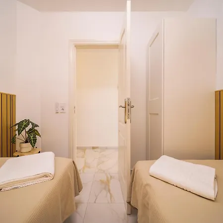 Skyview Apartment *